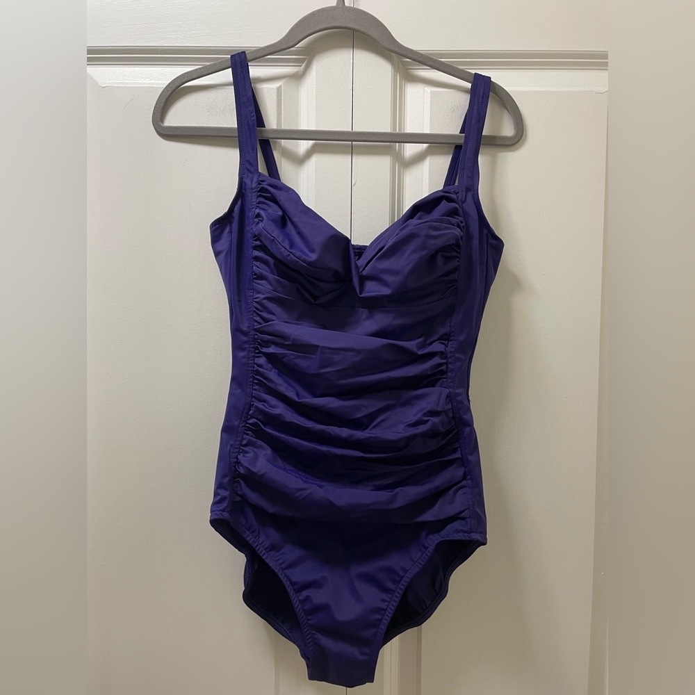 Croft & Barrow Women’s 12 One Piece Swim Bathing Suit Deep Purple Flattering